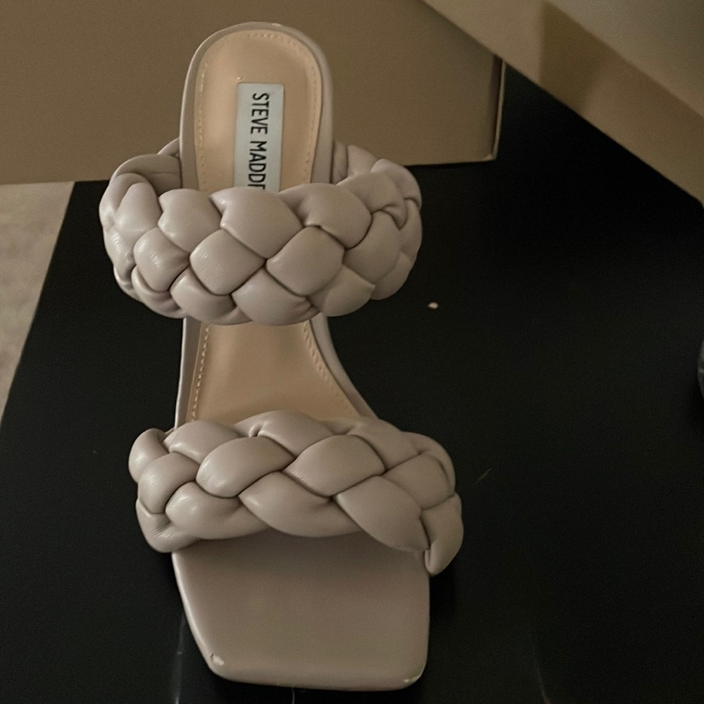 Steve Madden Kensley Taupe Size 8 - worn once